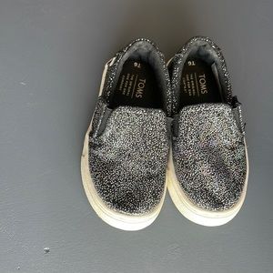 TOMS shoe